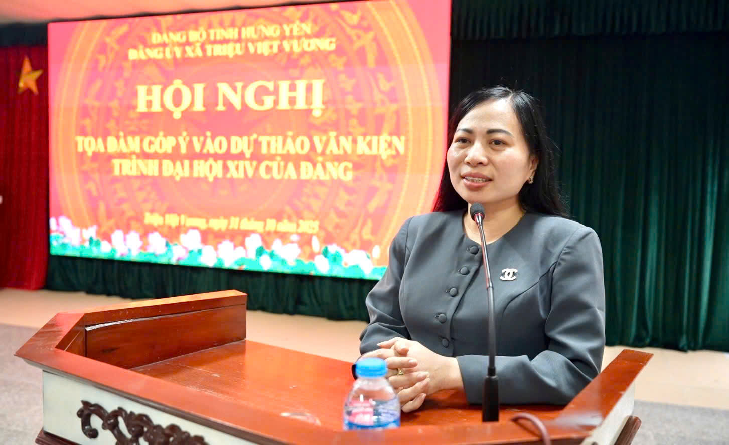 ĐẢNG ỦY XÃ TRIỆU VIỆT VƯƠNG TỌA ĐÀM GÓP Ý DỰ THẢO VĂN KIỆN TRÌNH ĐẠI HỘI XIV CỦA ĐẢNG