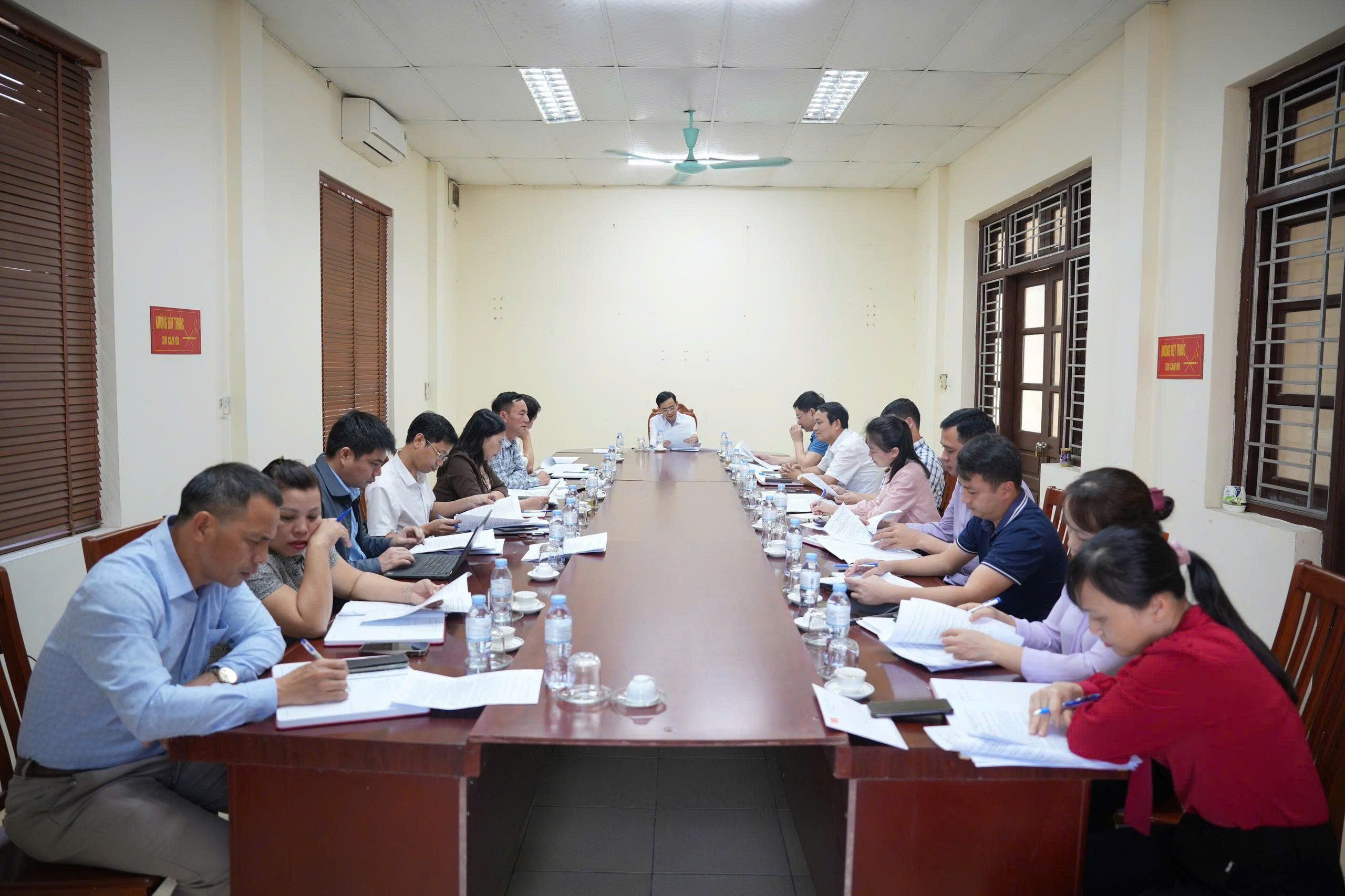 XÃ TRIỆU VIỆT VƯƠNG HỌP BAN CHỈ ĐẠO BẦU CỬ VÀ UỶ BAN BẦU CỬ ĐẠI BIỂU QUỐC HỘI KHÓA XVI VÀ ĐẠI BIỂU HĐND CÁC CẤP NHIỆM KỲ 2026 - 2031
