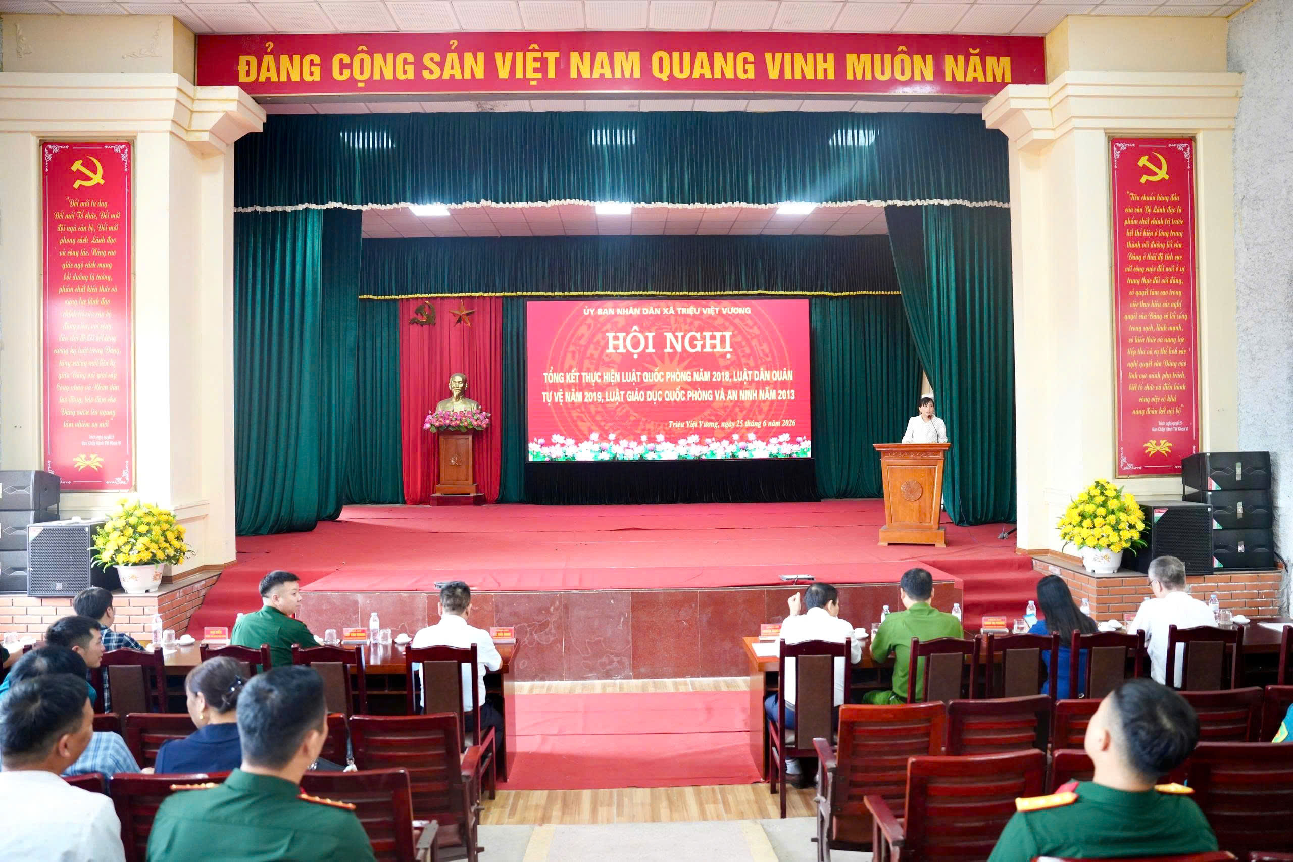 XÃ TRIỆU VIỆT VƯƠNG TỔ CHỨC HỘI NGHỊ TỔNG KẾT THỰC HIỆN LUẬT QUỐC PHÒNG, LUẬT DÂN QUÂN TỰ VỆ VÀ LUẬT GIÁO DỤC QUỐC PHÒNG VÀ AN NINH
