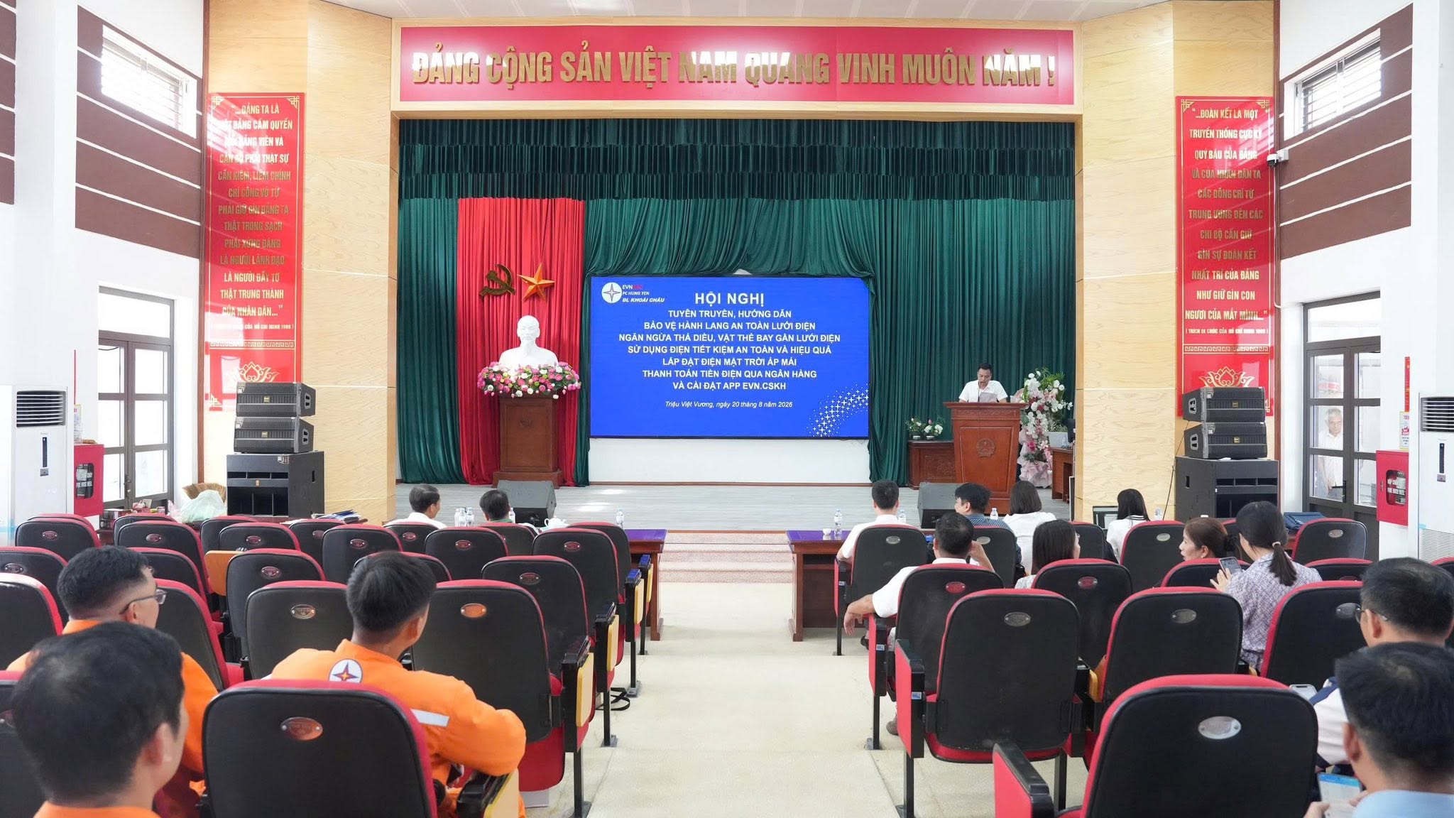 XÃ TRIỆU VIỆT VƯƠNG TỔ CHỨC HỘI NGHỊ TUYÊN TRUYỀN, PHỔ BIẾN KIẾN THỨC SỬ DỤNG ĐIỆN AN TOÀN, TIẾT KIỆM, HIỆU QUẢ