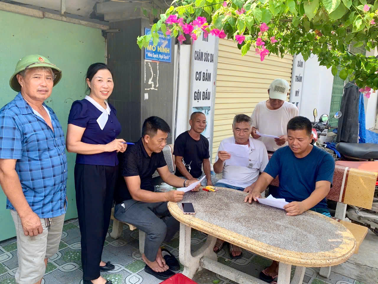 XÃ TRIỆU VIỆT VƯƠNG ĐỒNG LOẠT RA QUÂN LẤY Ý KIẾN CỬ TRI VỀ ĐỀ ÁN THÀNH LẬP PHƯỜNG